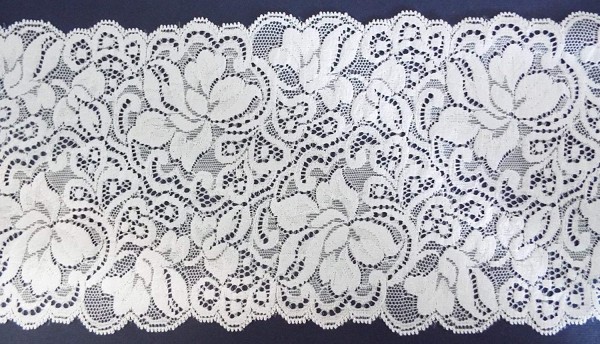 Edle Dessousspitze elastisch 130 mm weiß