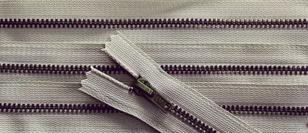 RV beige sand, 018 cm Metall nicht teilbar 4 mm Kette