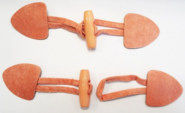 Knebelverschluß apricot 155 mm