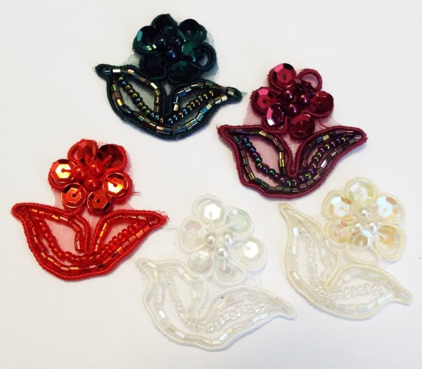 Applikationen Sortiment Pailletten Blüten 35 x 40 mm 5 Stk.