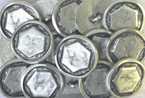 Knopf 27 mm altsilber