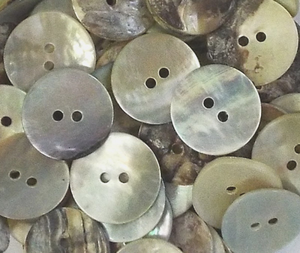 Knopf Echt Perlmutt 13 mm natur