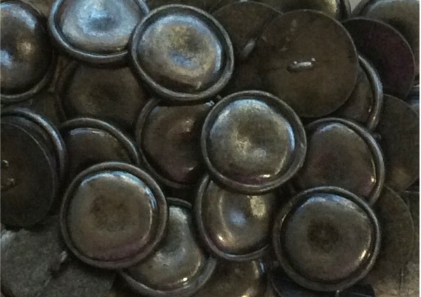 Knopf 20 mm altsilber