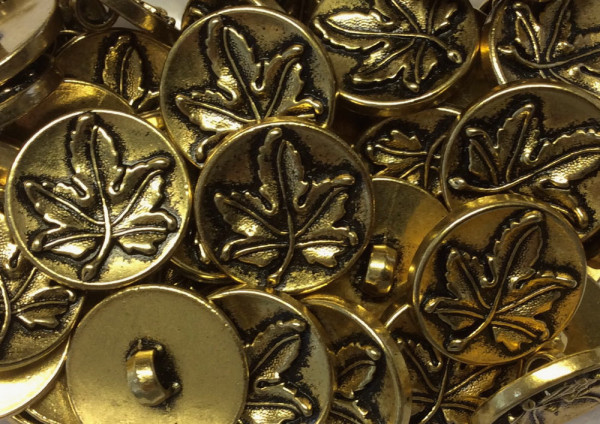 Knopf 23 mm alt gold Ahornblatt