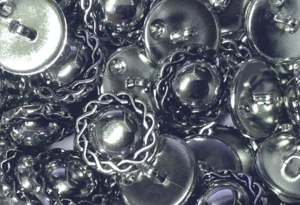 Knopf 18 mm altsilber