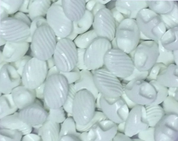 Knopf weiß 7 x 11mm oval