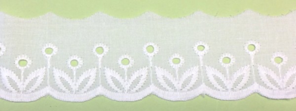Baumwollspitze 45 mm rein weiß mit Lochstickerei und Bogenkante