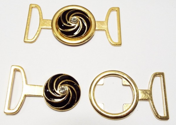 Bekleidungsverschluß gold mit schwarz und Strassstein, zum einhaken 75 x 35 mm