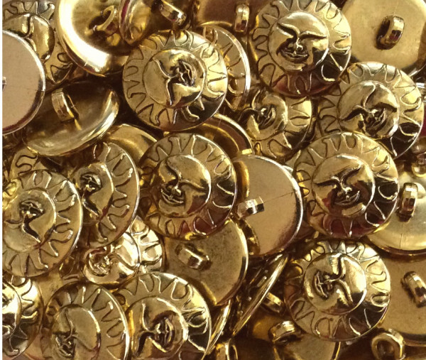 Knopf 18 mm gold Sonne