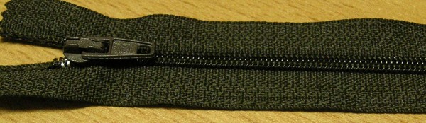 RV grün dunkel oliv , 018 cm Kunststoff nicht teilbar