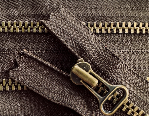 RV braun dunkel, 009 cm Metall nicht teilbar 4 mm Kette R