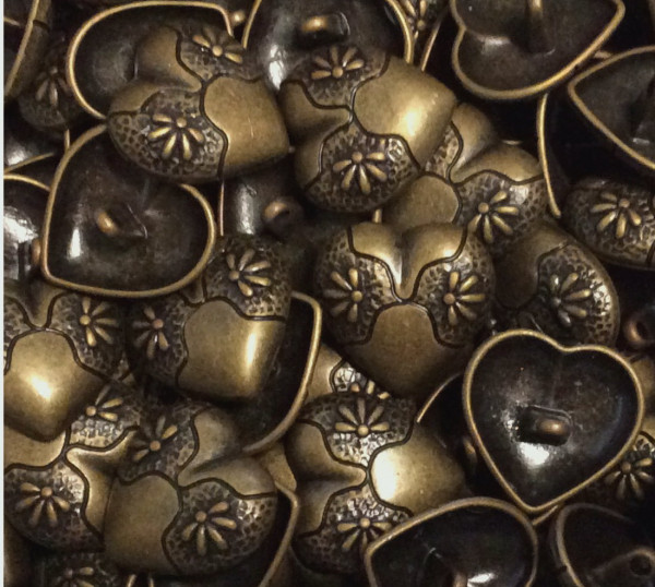 Knopf 23 mm altgold Herz